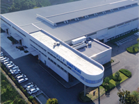 広大な面積と最新鋭の設備を備える本社工場